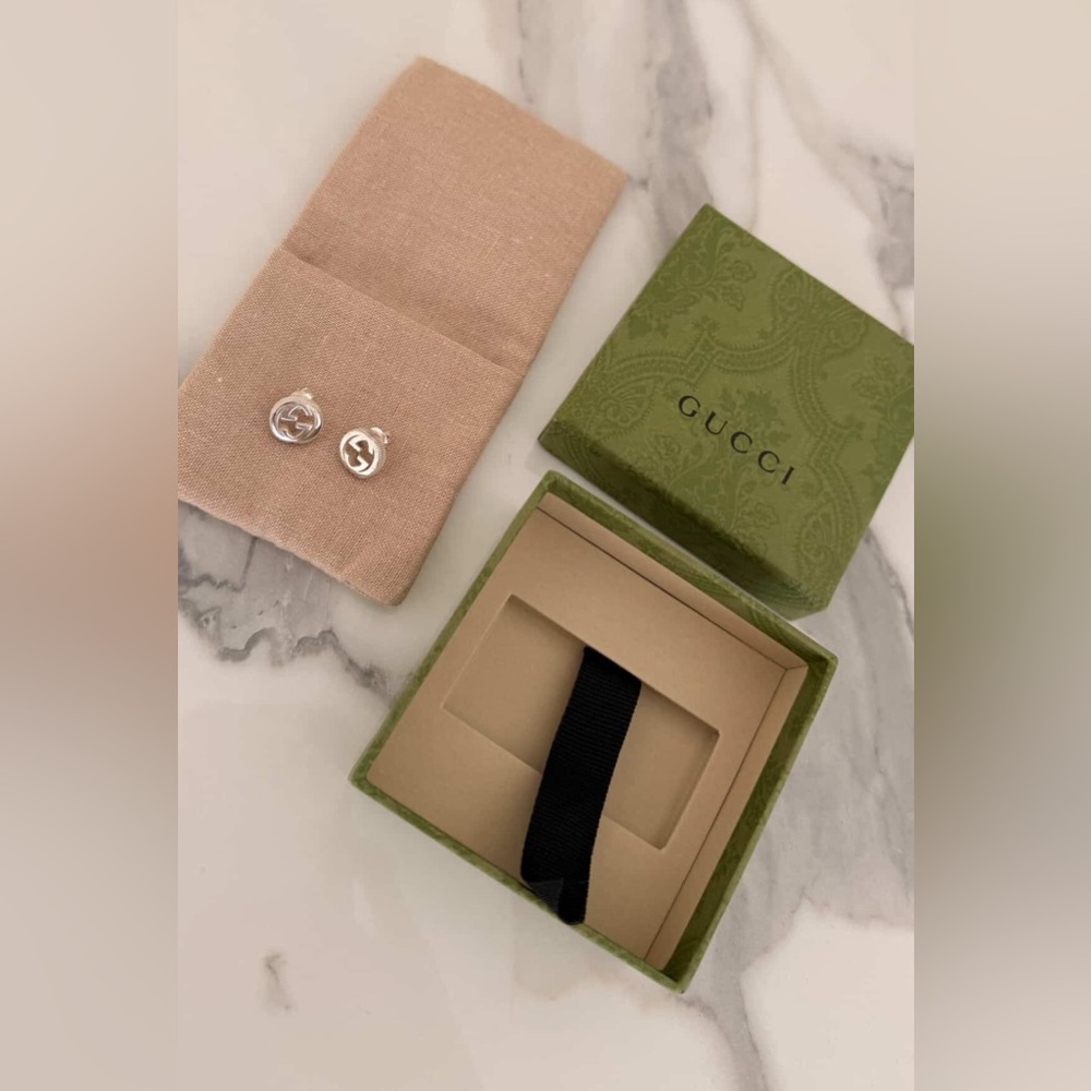 Gucci Silver Interlocking Studd Earrings Used Onc… - image 4